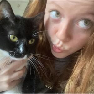 Meet your Posher, Abi